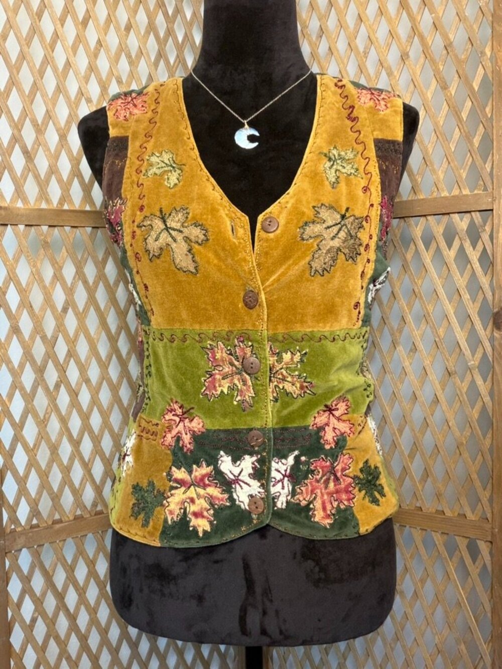 Vtg Velvet Patchwork Fall Leaf Applique Vest Embroidered Boho Artisan Tapestry